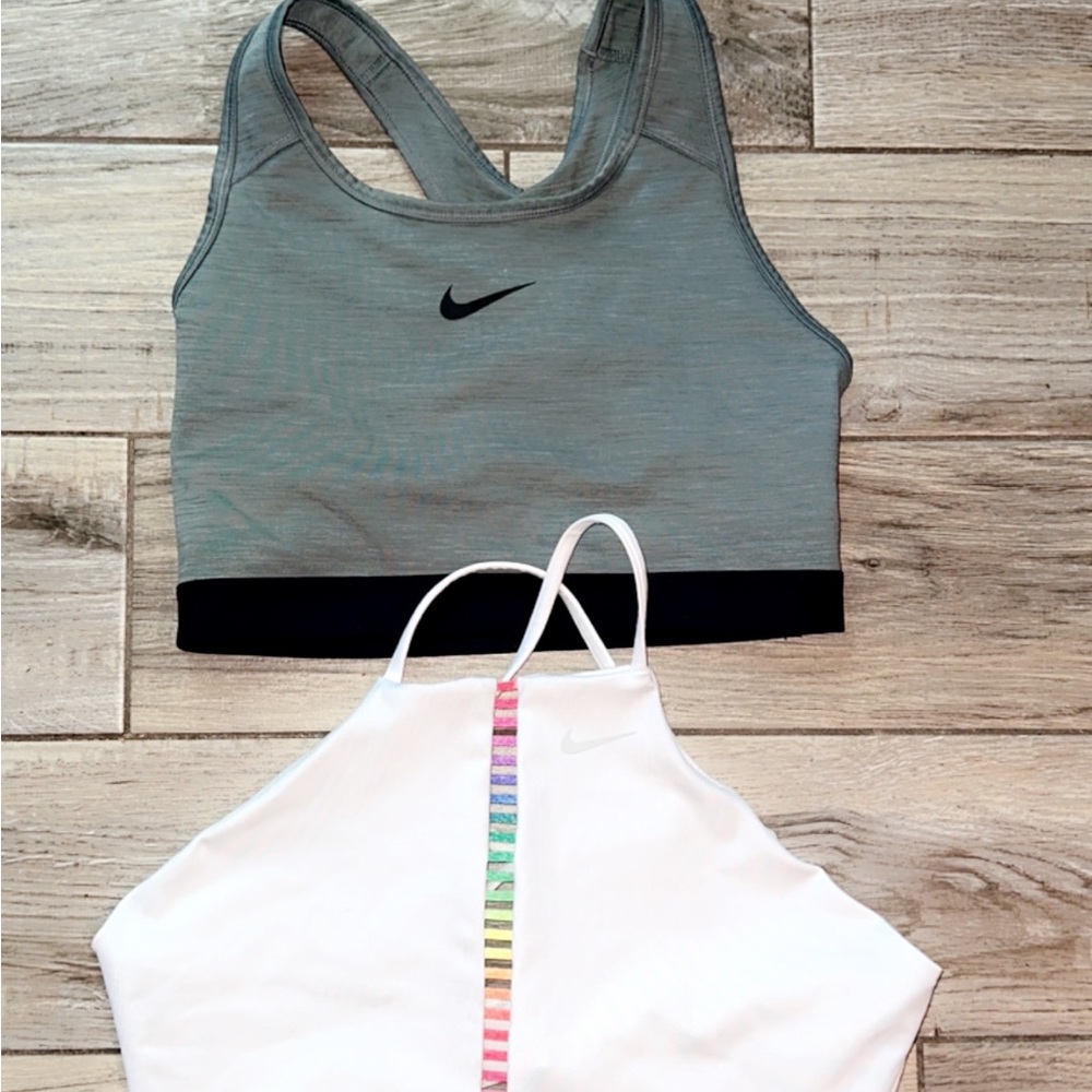Nike sports bra bundle
